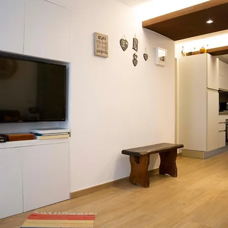 Le Rondini - Courtyard With Balcony & Terrace * Lesa