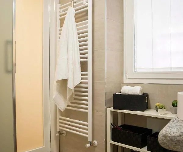 Apartament Le Rondini - Courtyard With Balcony & Terrace *